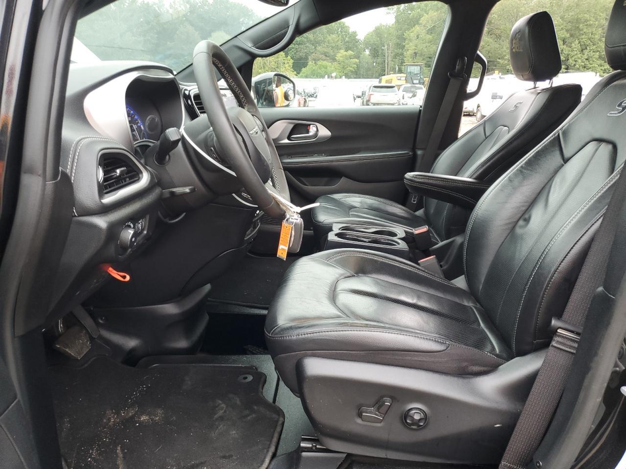 2022 CHRYSLER Pacifica