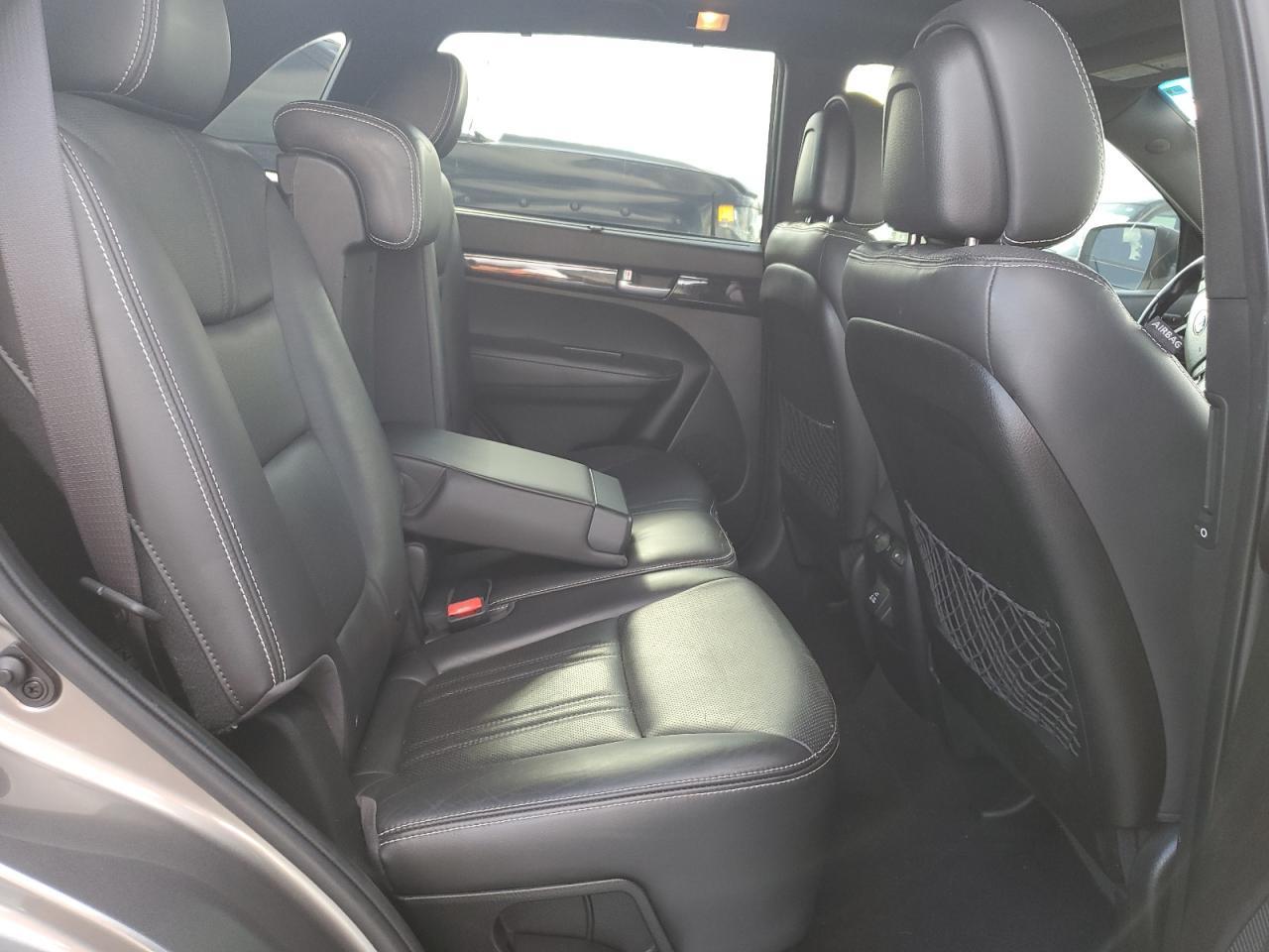2014 KIA SORENTO