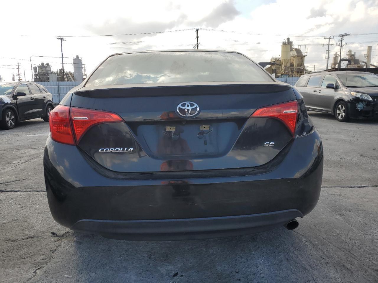 2017 TOYOTA COROLLA