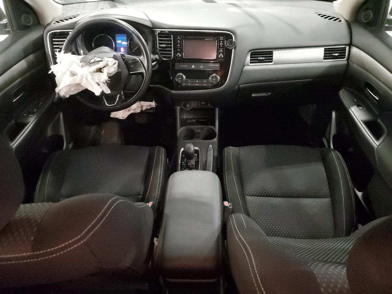 2016 MITSUBISHI outlander