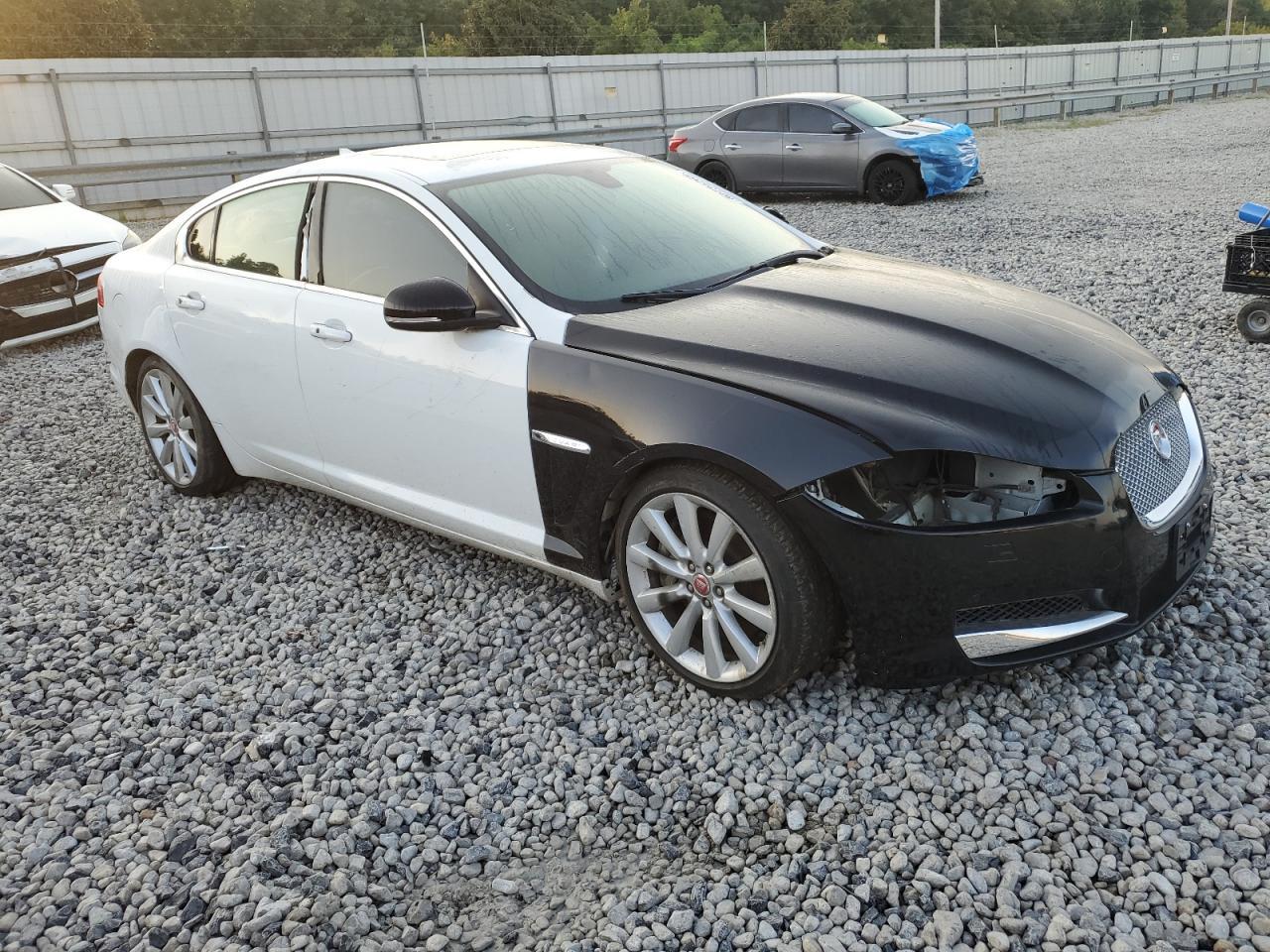 2014 JAGUAR XF