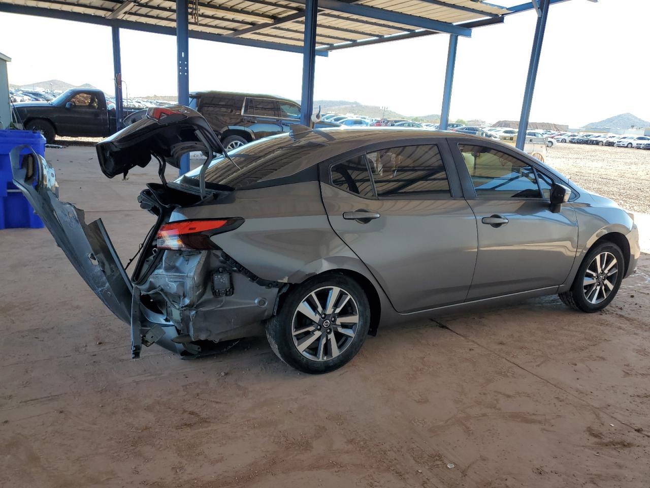 2020 NISSAN VERSA