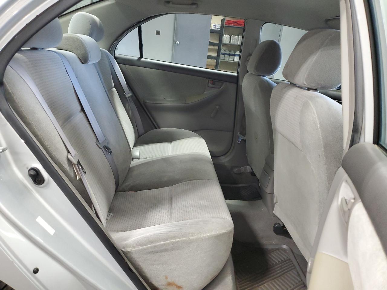 2005 TOYOTA COROLLA