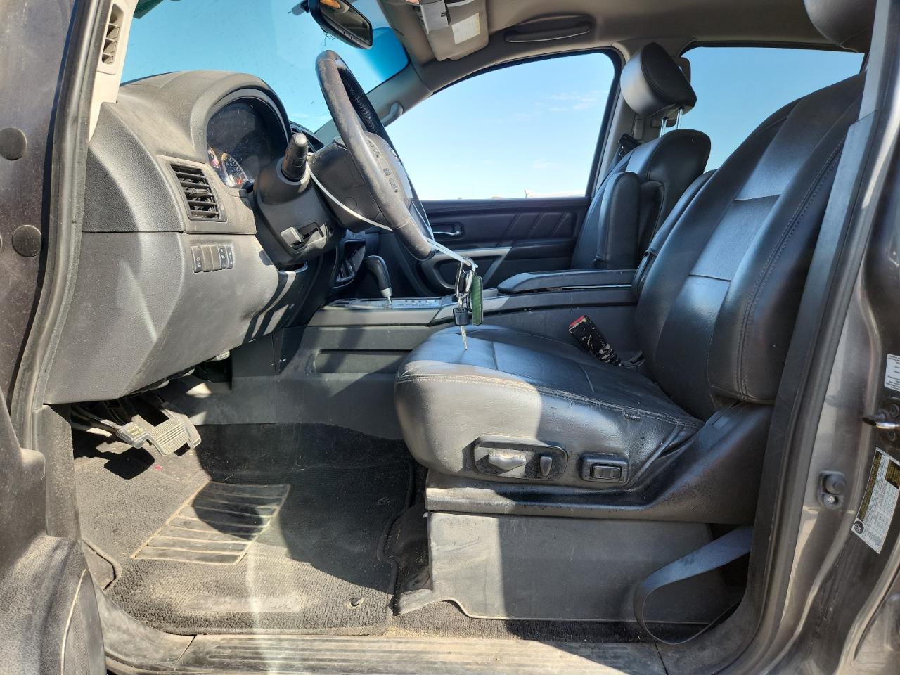 2015 NISSAN Armada