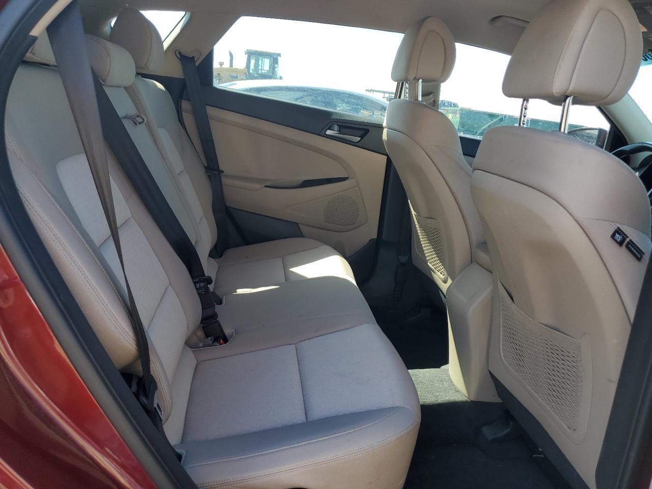 2016 HYUNDAI TUCSON