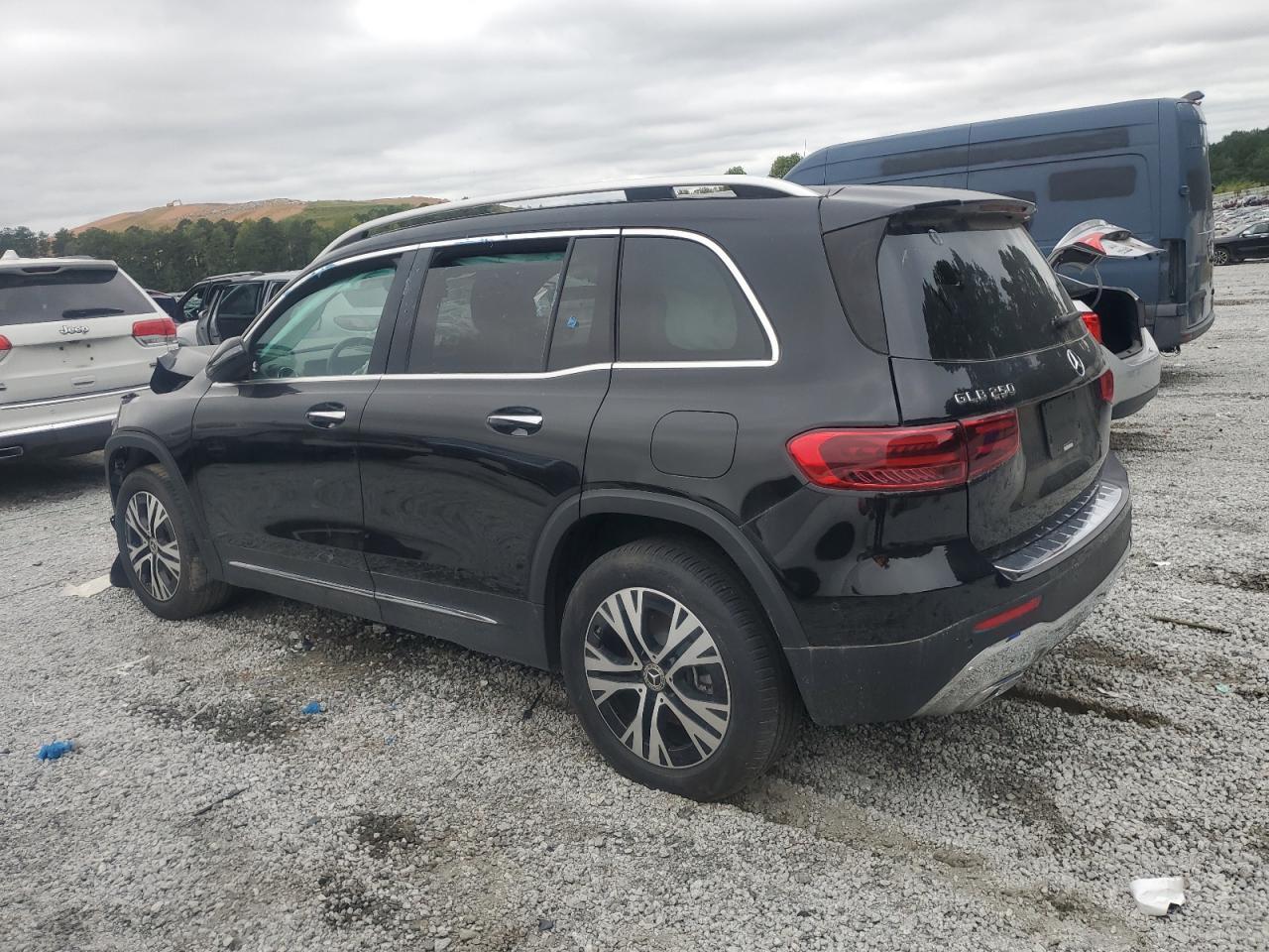 2024 MERCEDES-BENZ GLB-Class