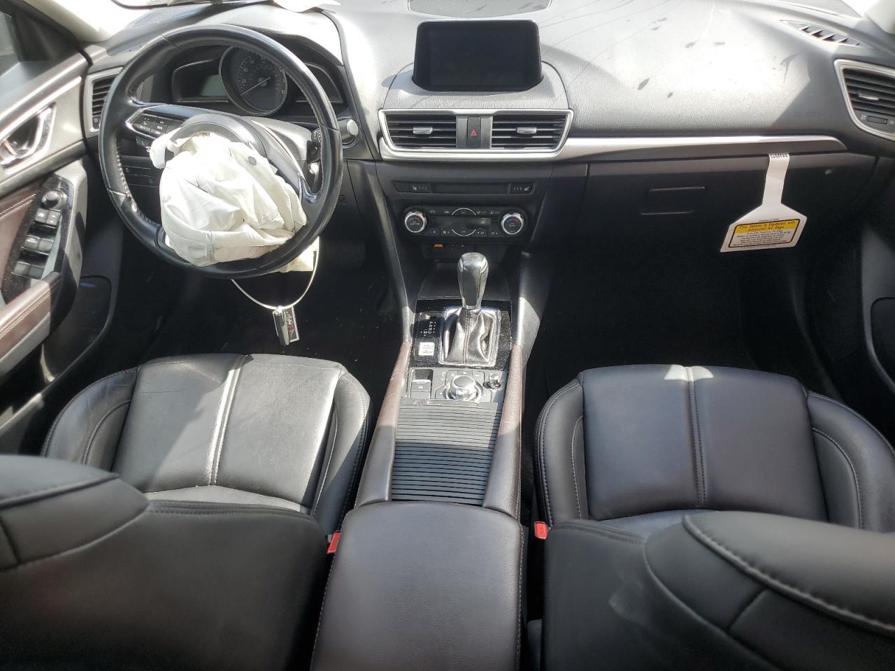 2018 MAZDA 3