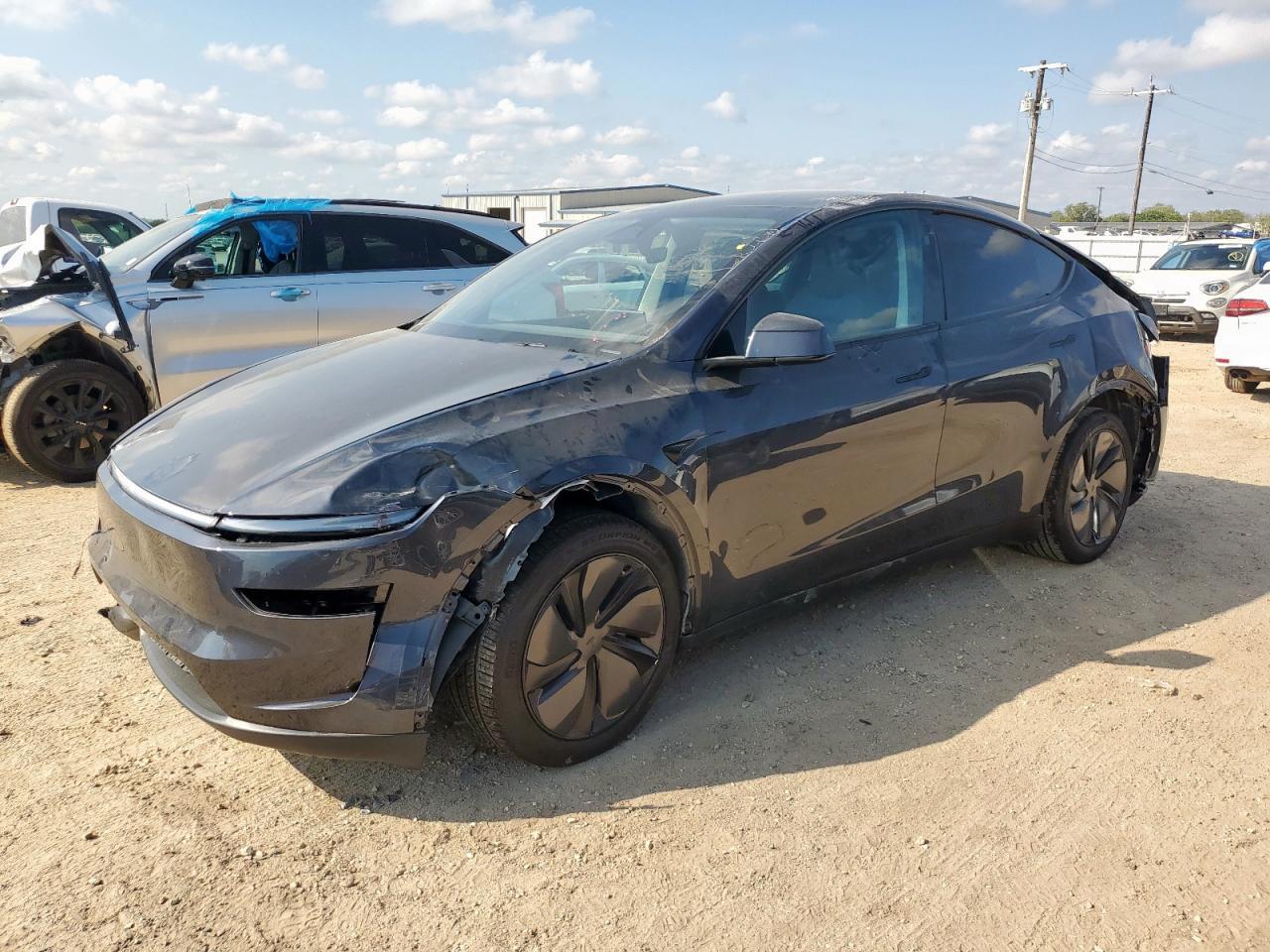 2026 TESLA MODEL Y