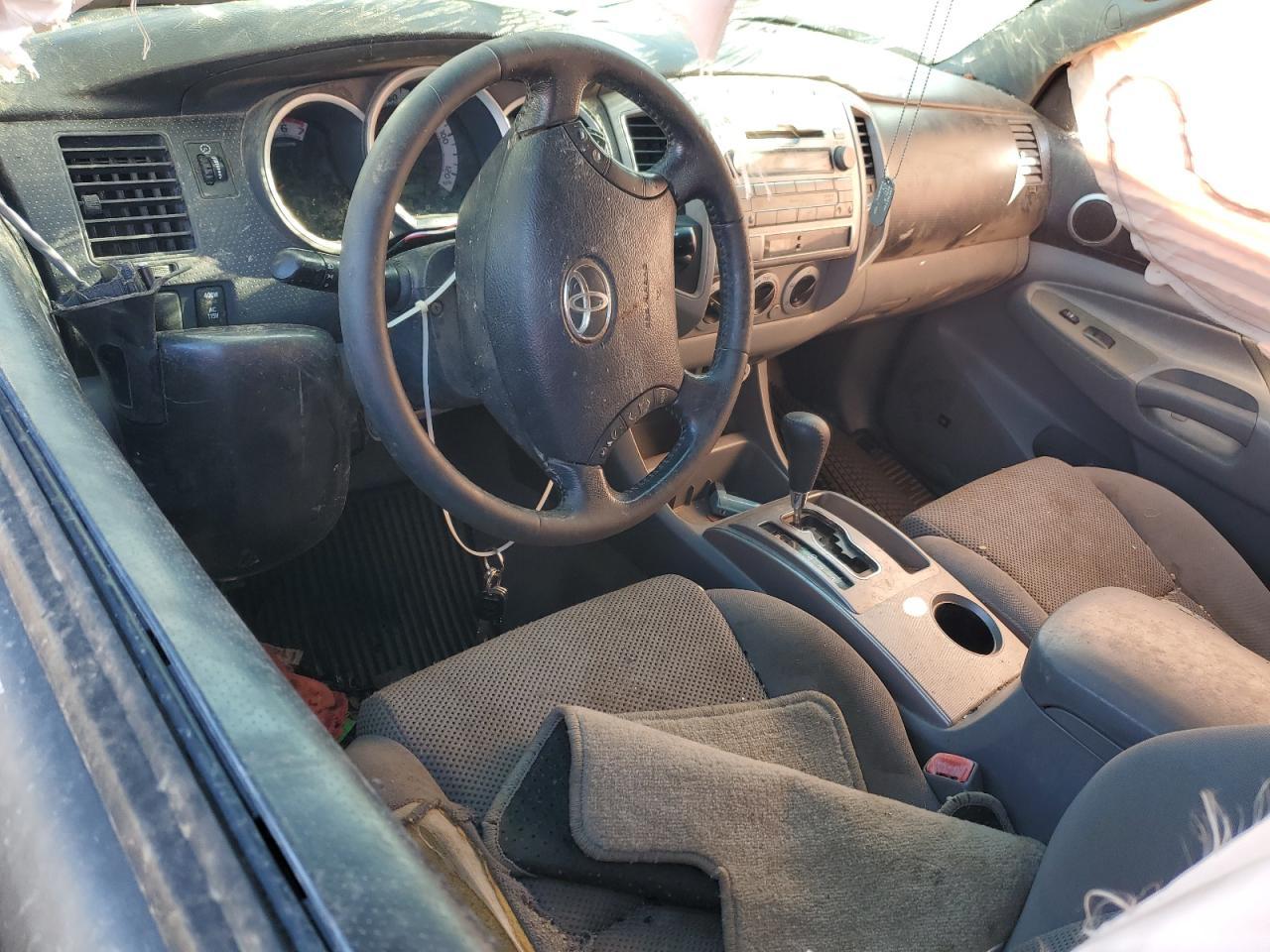 2011 TOYOTA TACOMA
