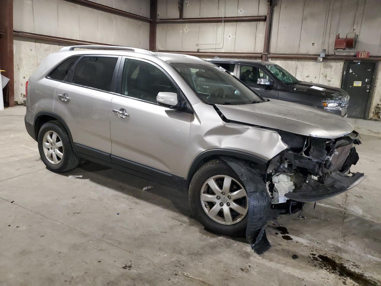 2013 KIA SORENTO