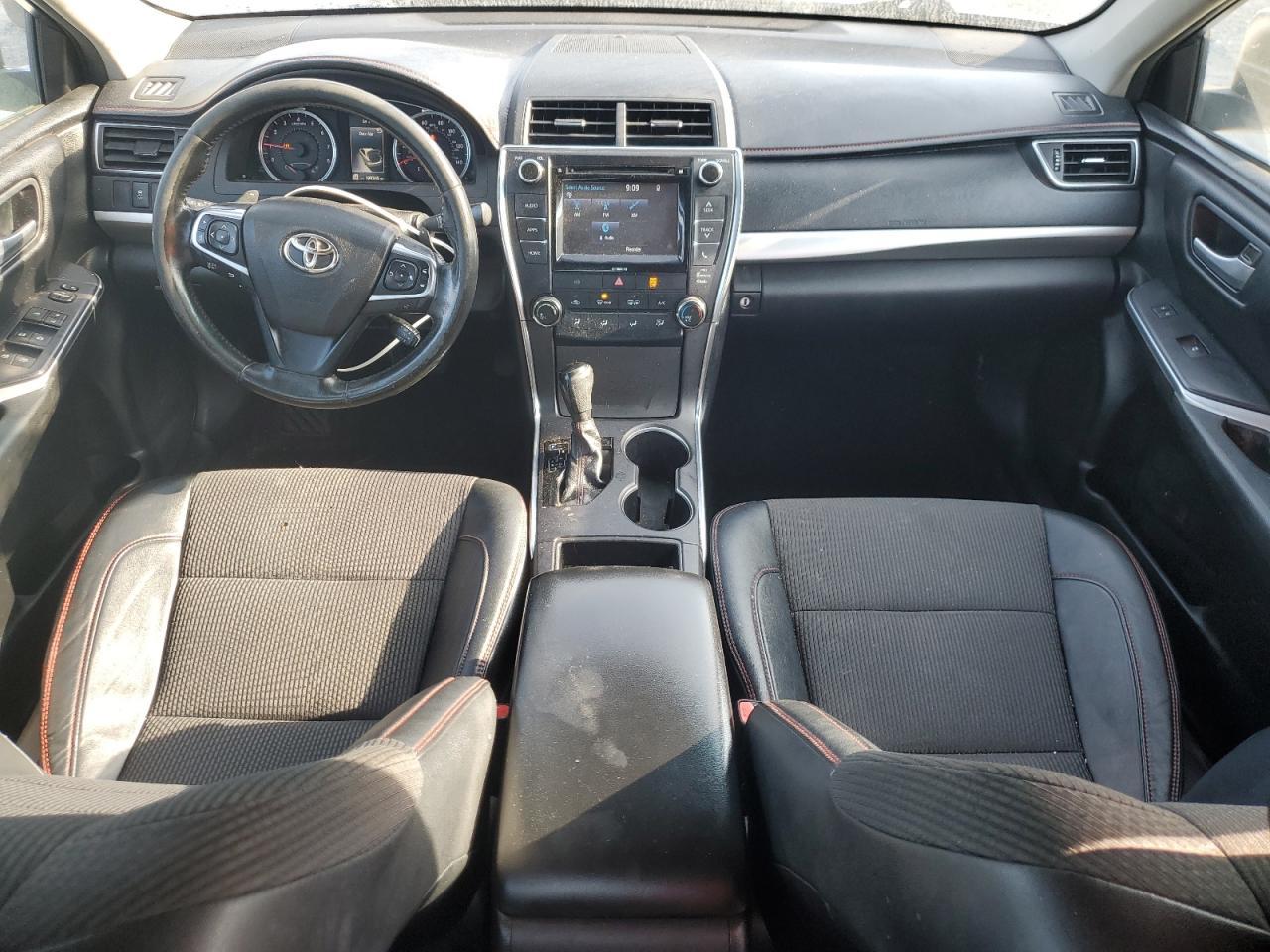 2016 TOYOTA CAMRY