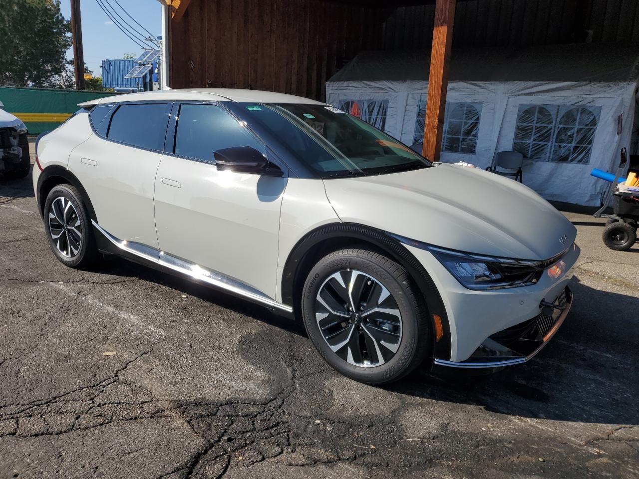 2022 KIA EV6