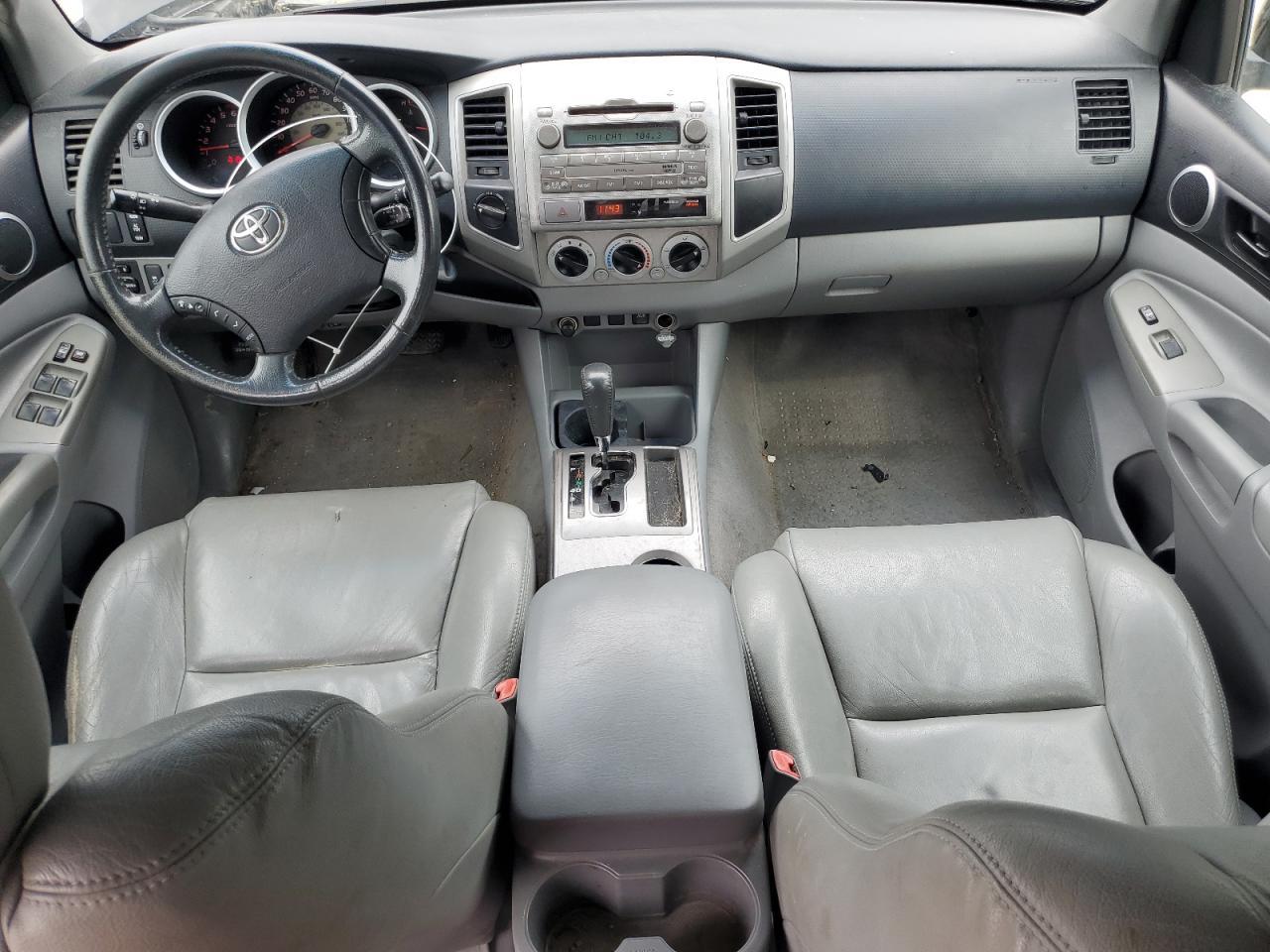 2011 TOYOTA TACOMA