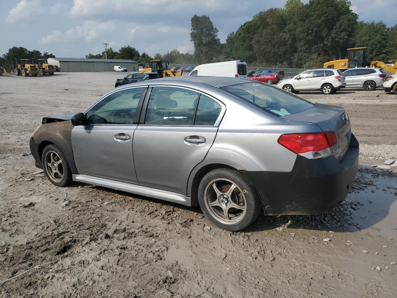 2011 SUBARU Legacy