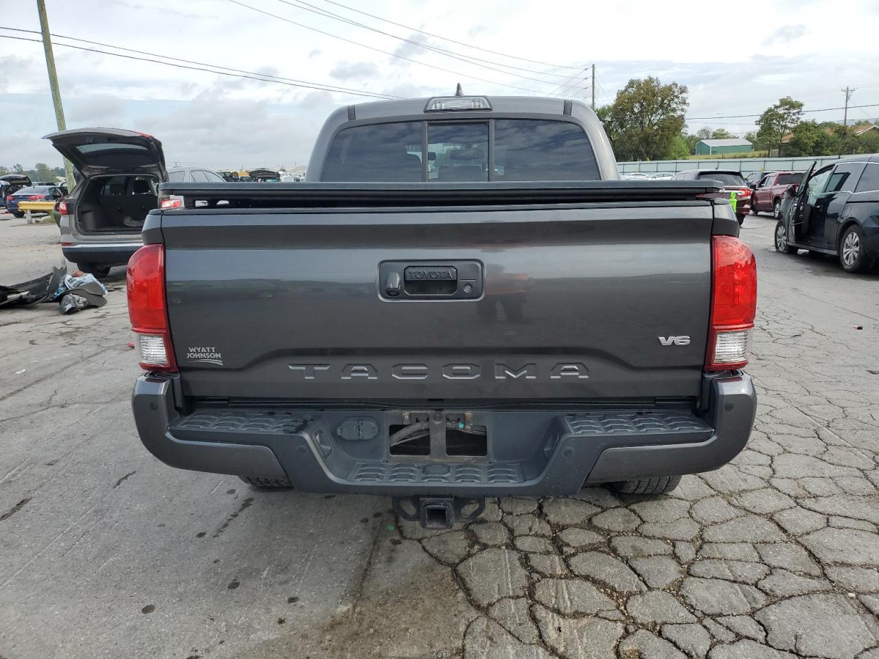 2016 TOYOTA TACOMA