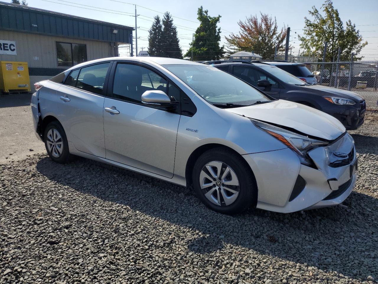 2016 TOYOTA PRIUS