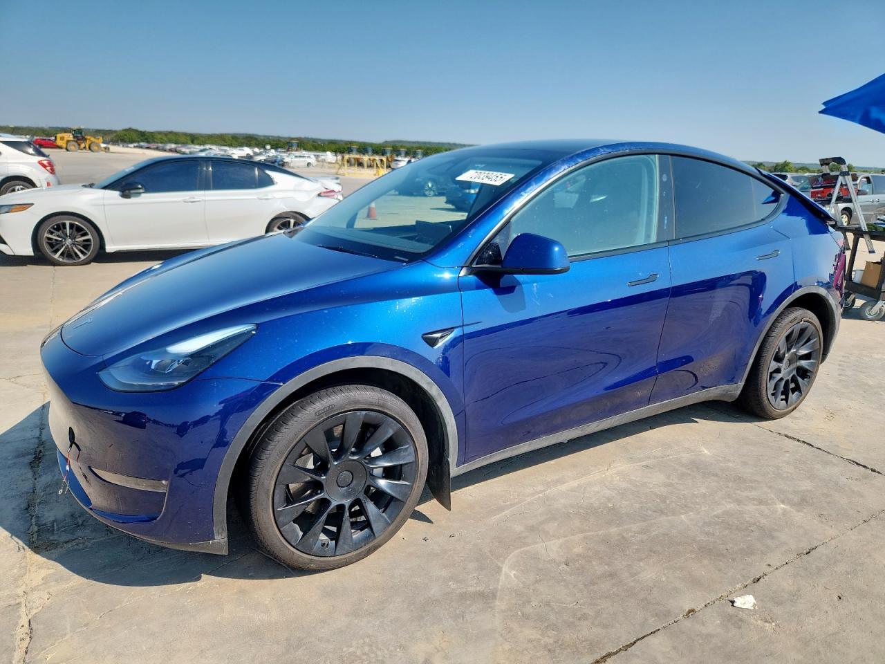 2024 TESLA MODEL Y