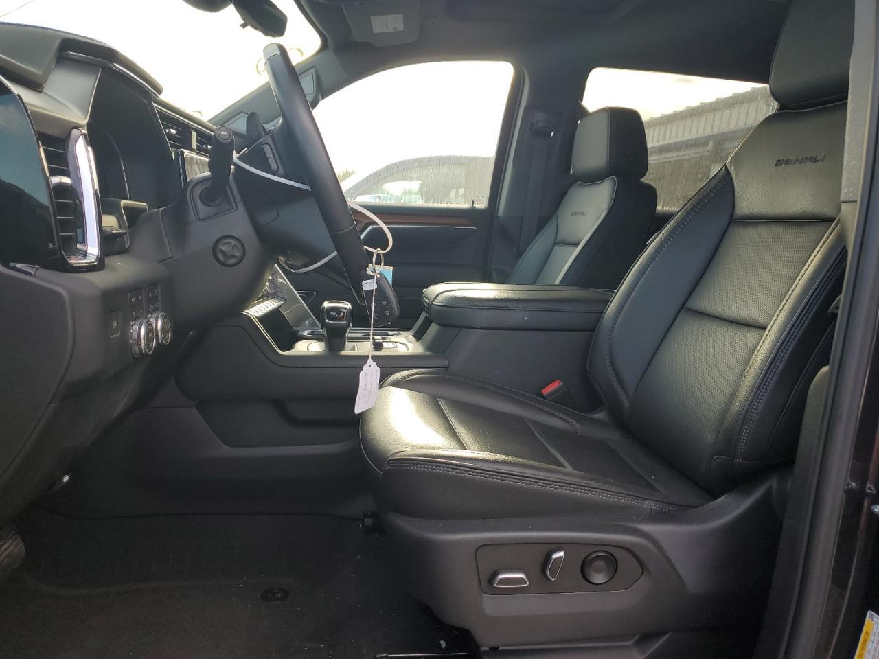 2023 GMC Sierra