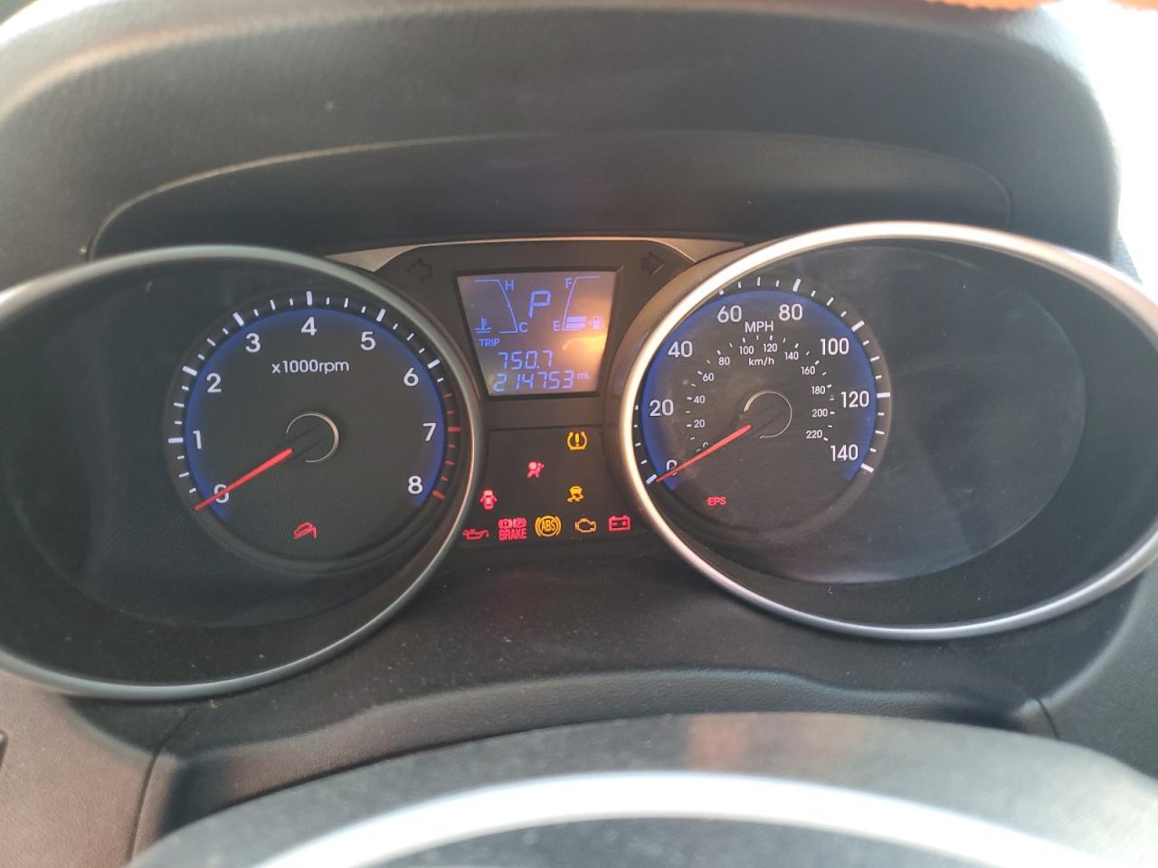 2011 HYUNDAI TUCSON