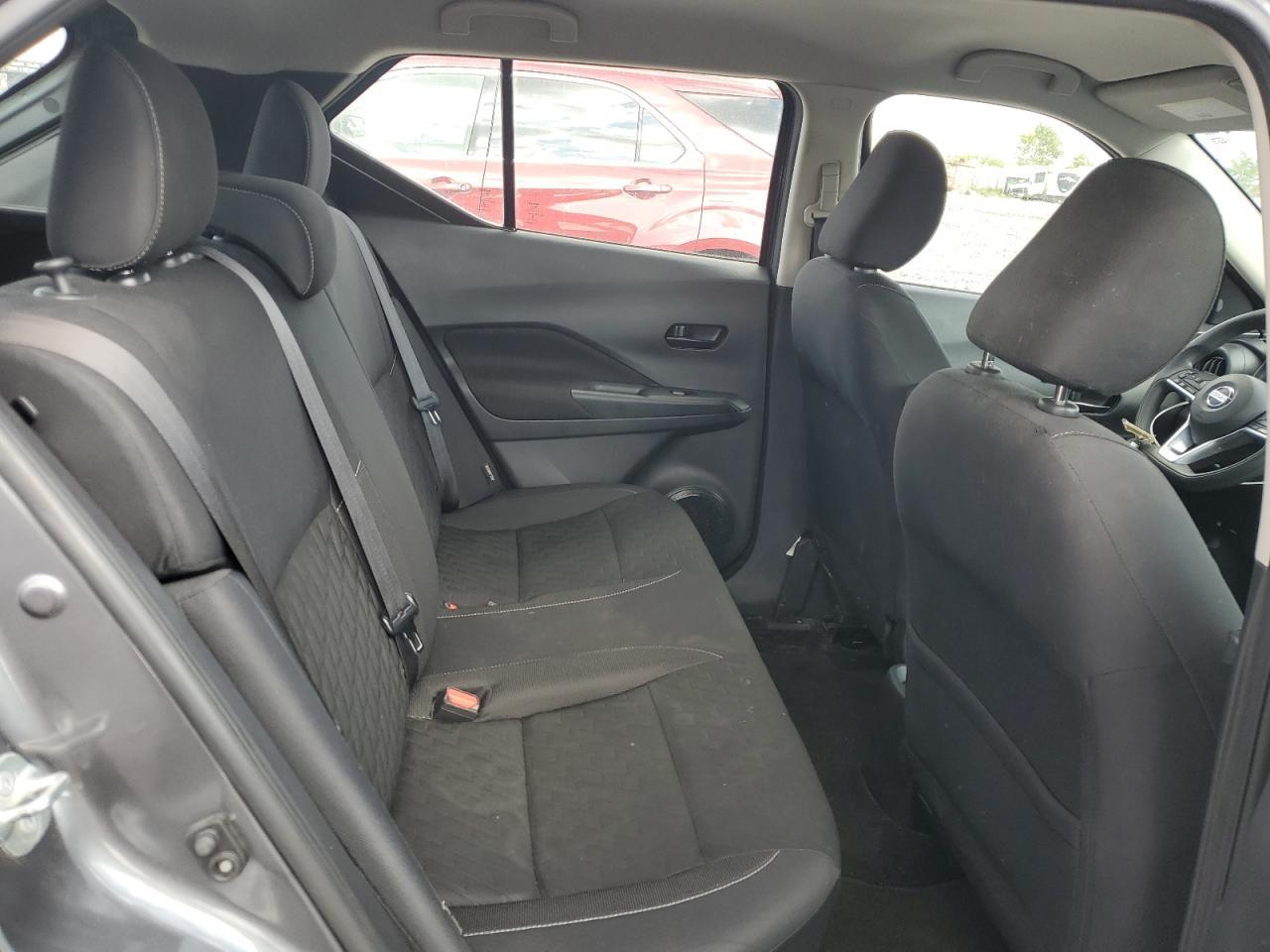 2021 NISSAN KICKS