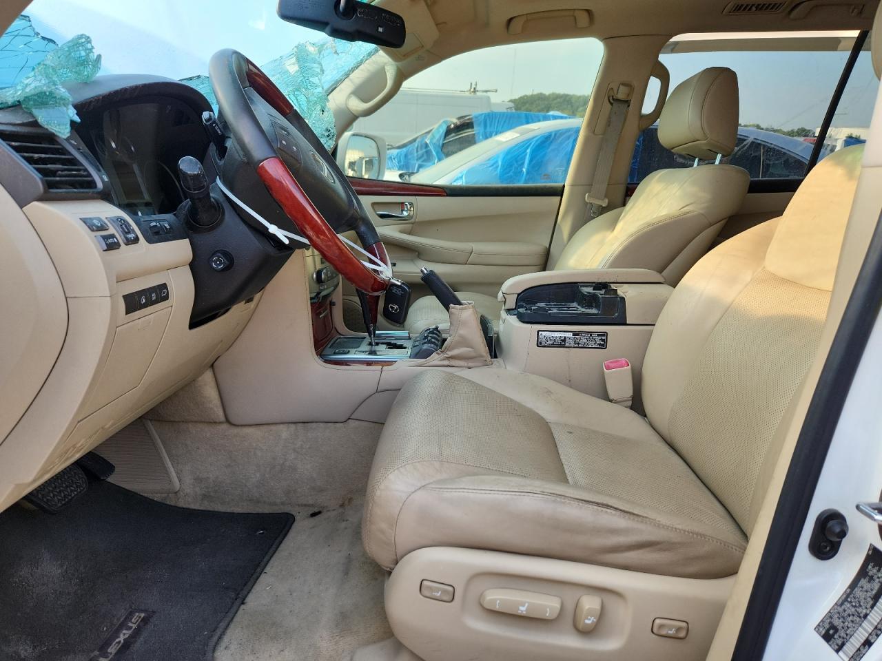 2010 LEXUS LX 570
