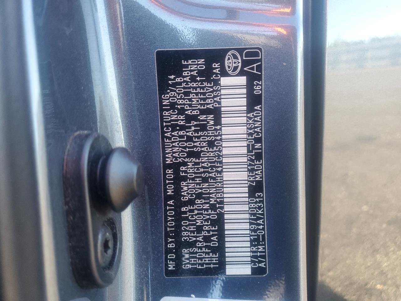 2015 TOYOTA COROLLA