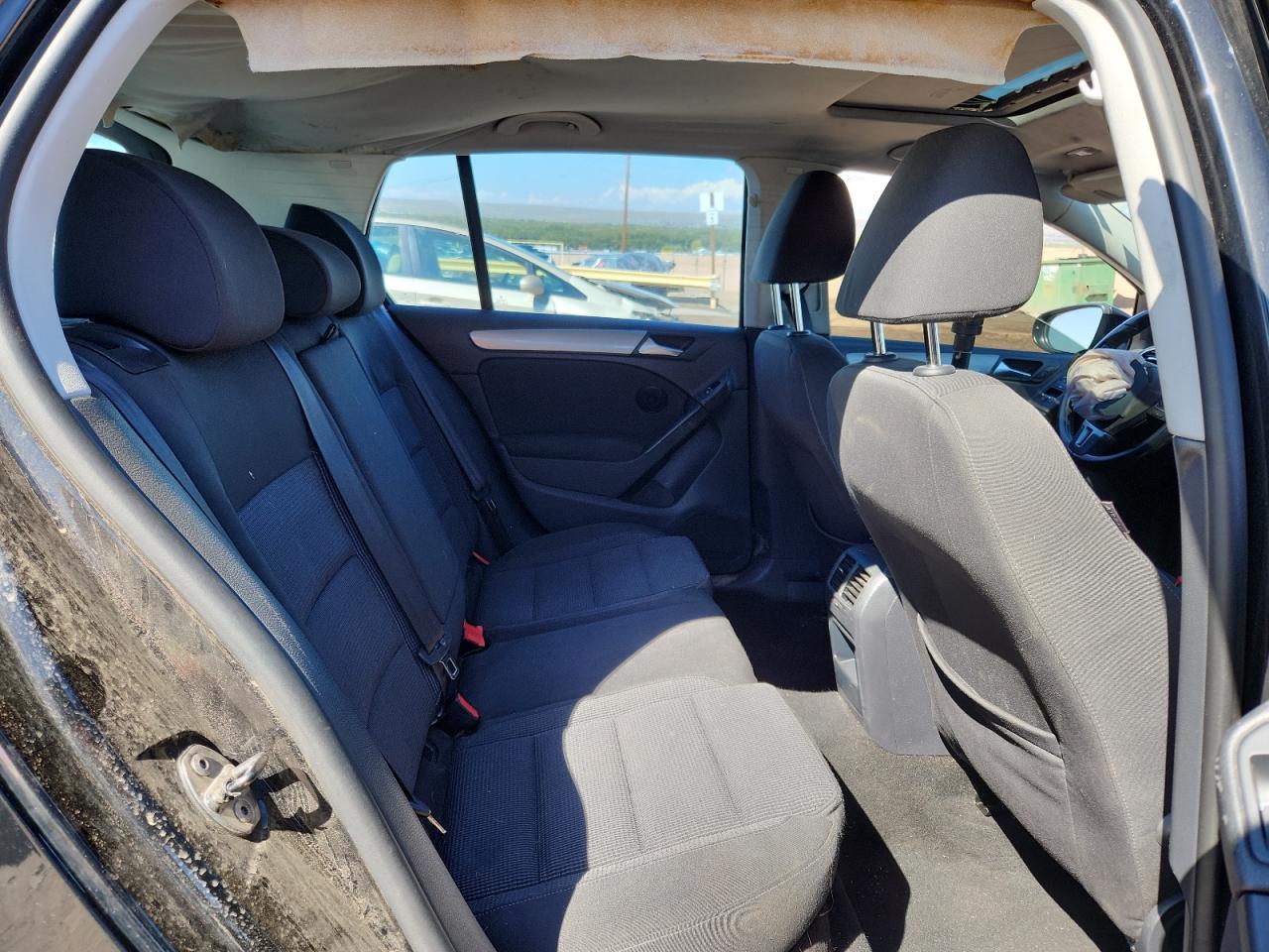 2012 VOLKSWAGEN GOLF