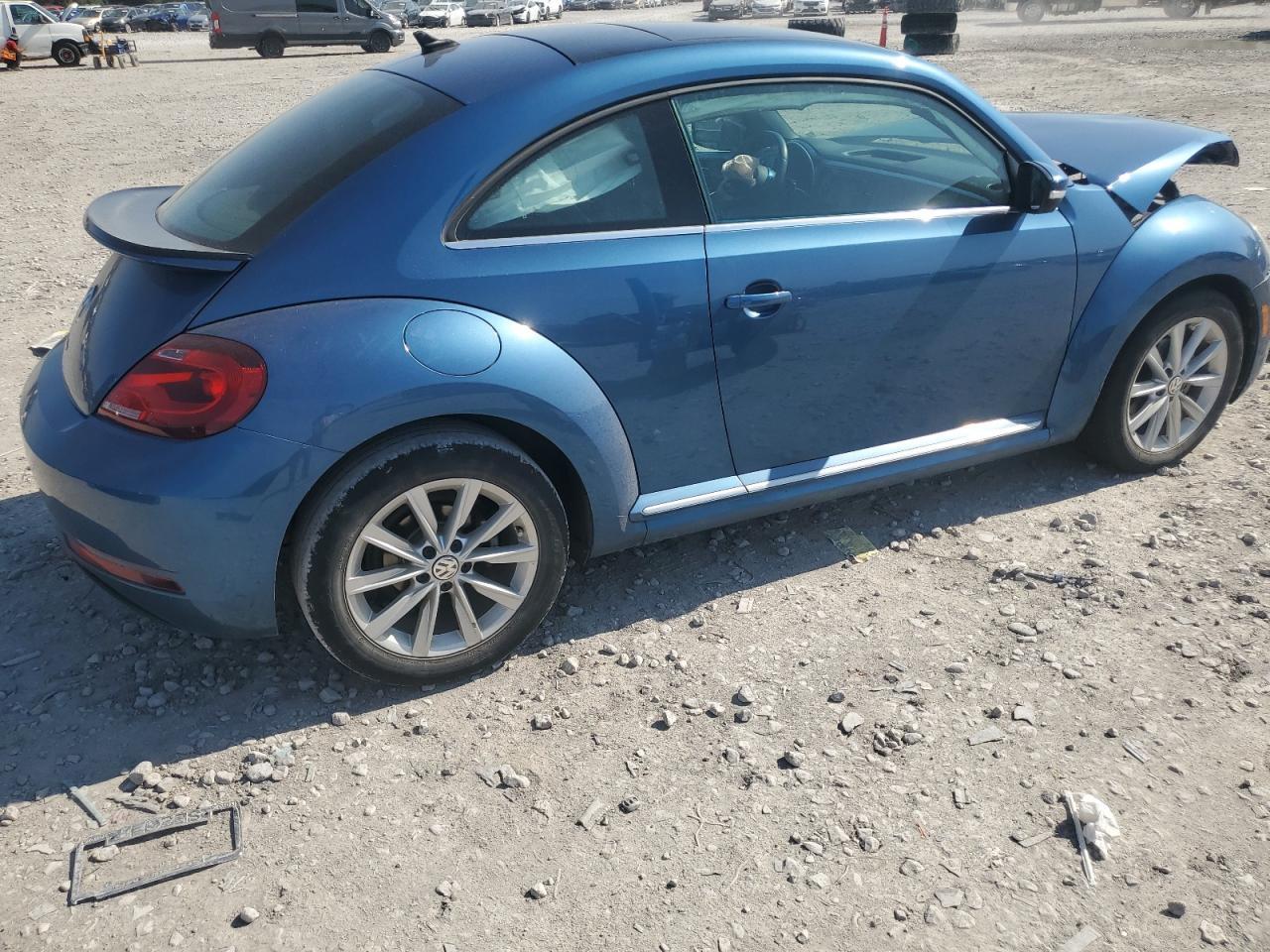 2019 VOLKSWAGEN Beetle