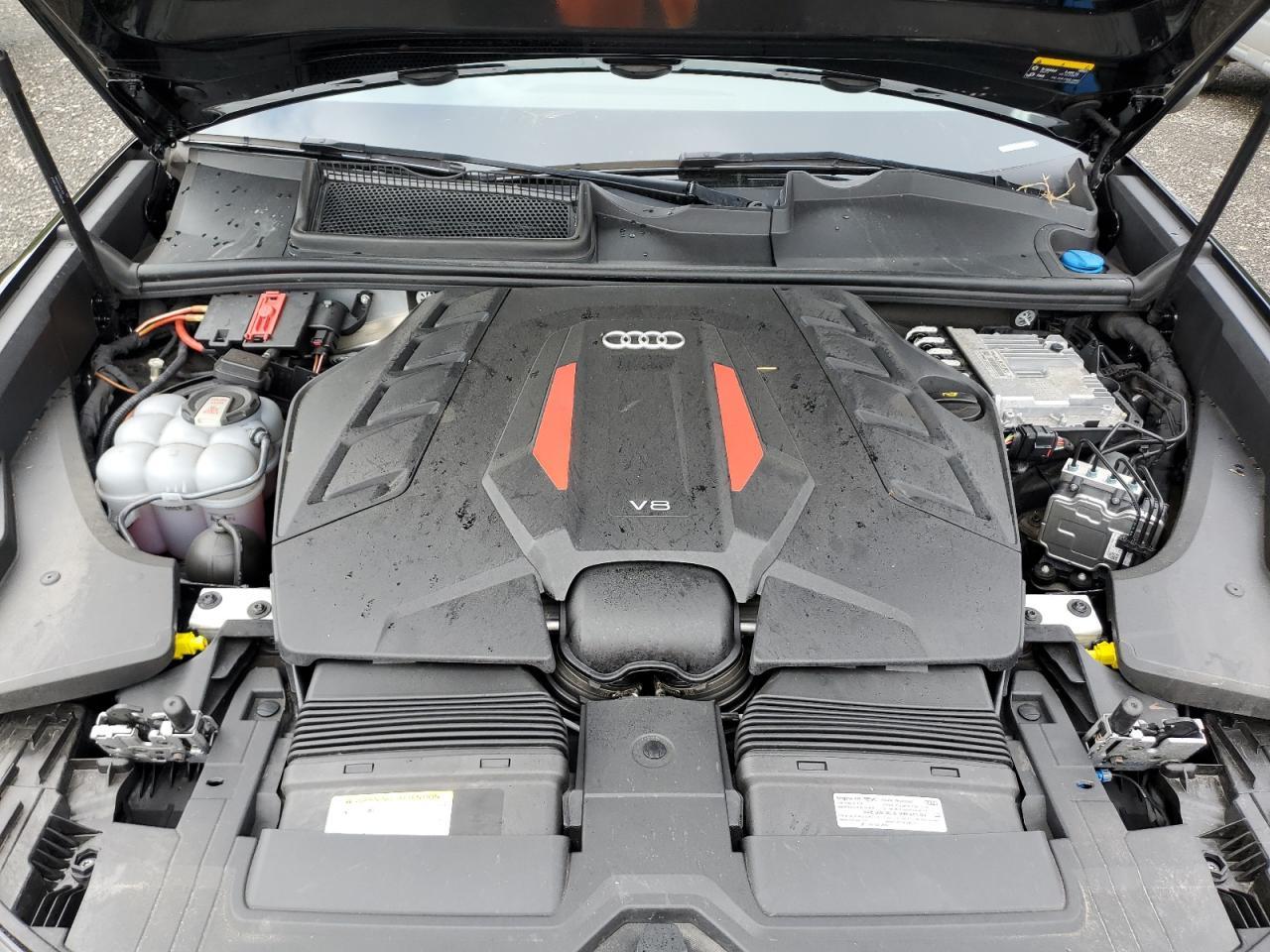 2023 AUDI SQ8