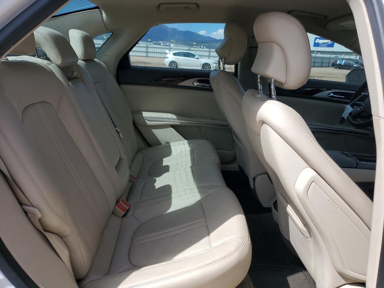 2016 LINCOLN MKZ