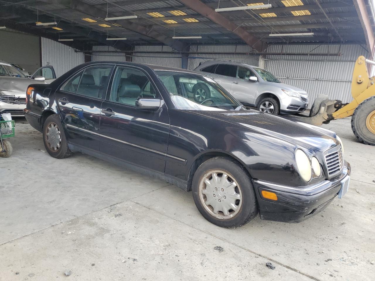 1998 MERCEDES-BENZ E-Class