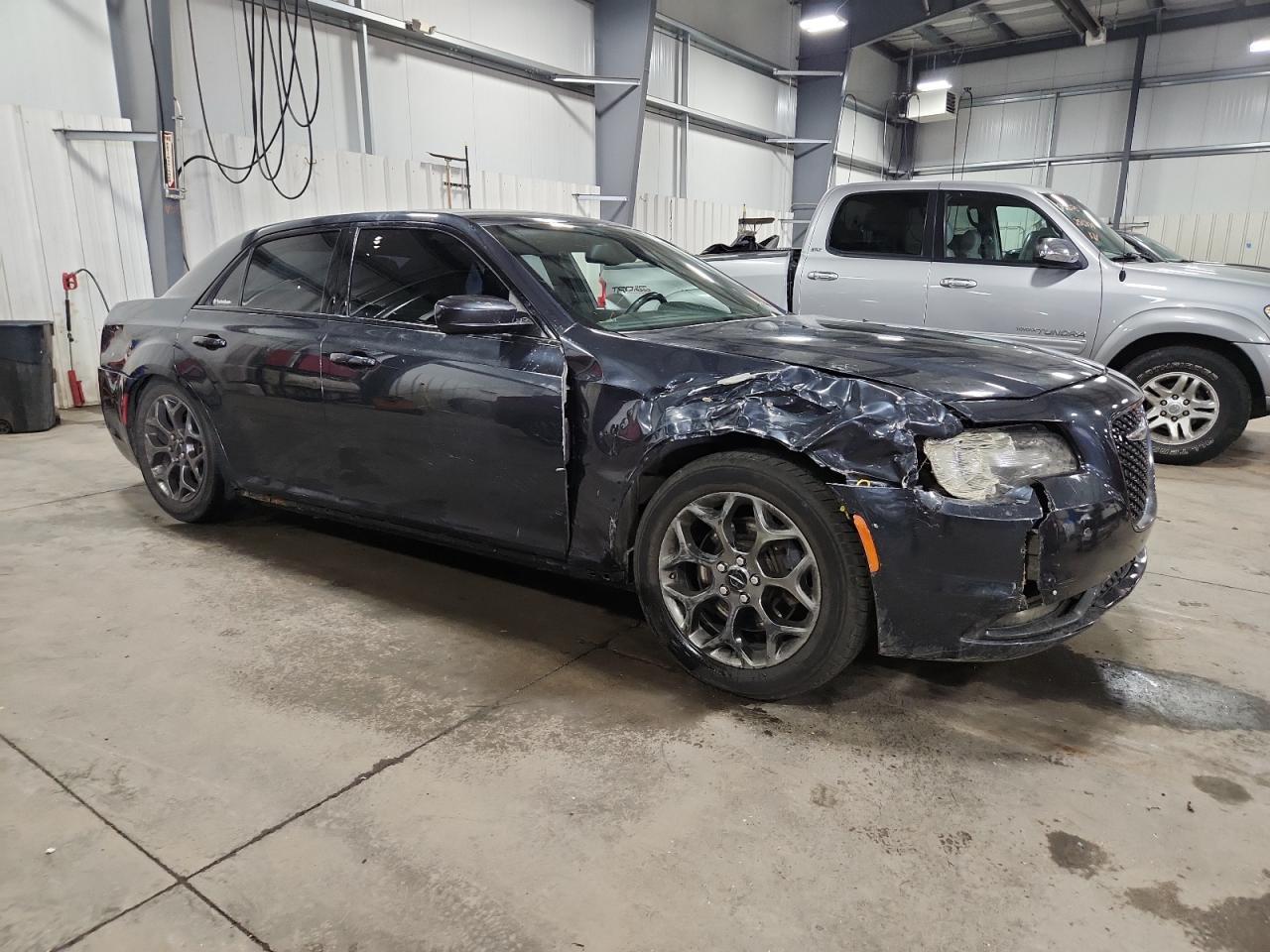 2016 CHRYSLER 300