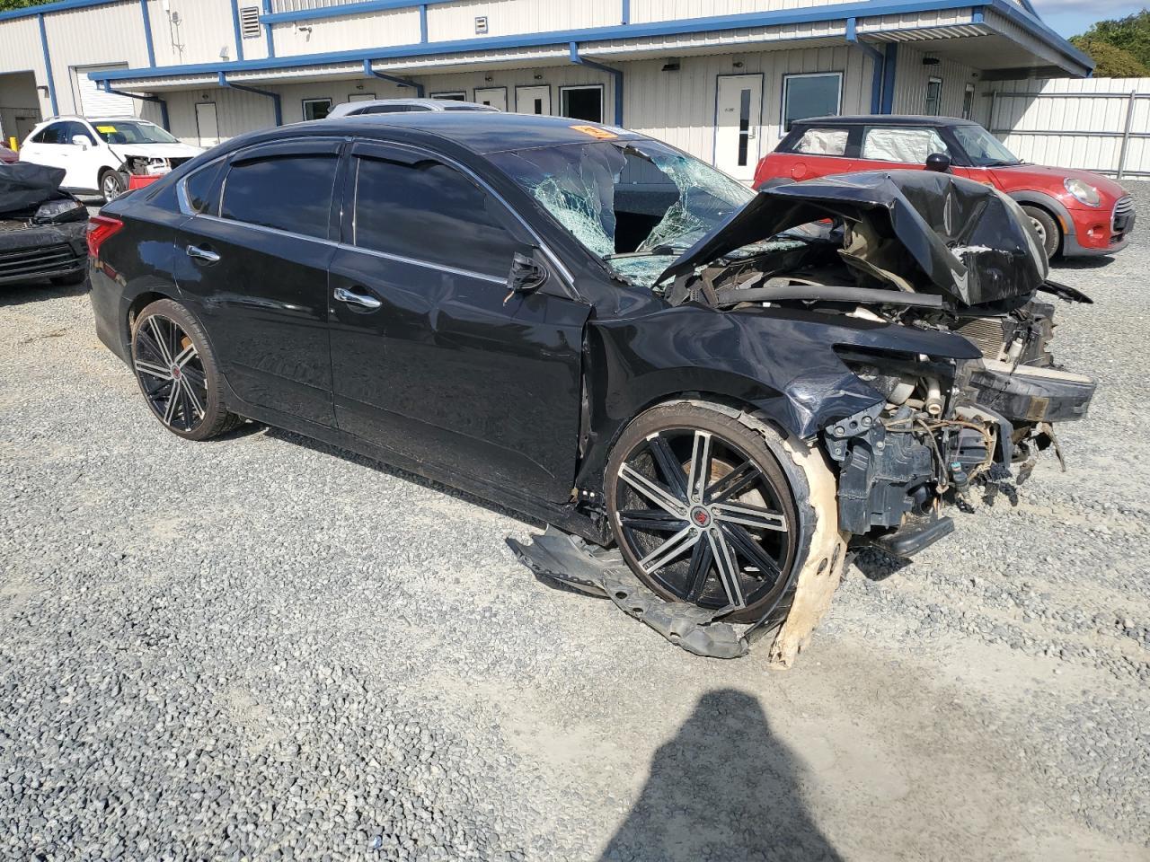 2017 NISSAN ALTIMA