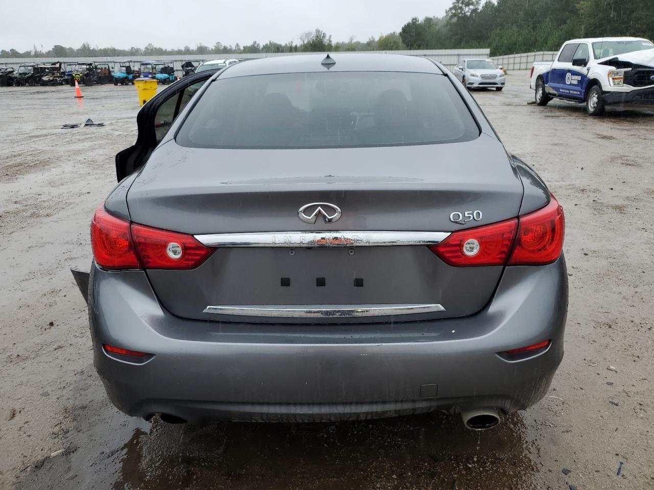 2015 INFINITI Q50