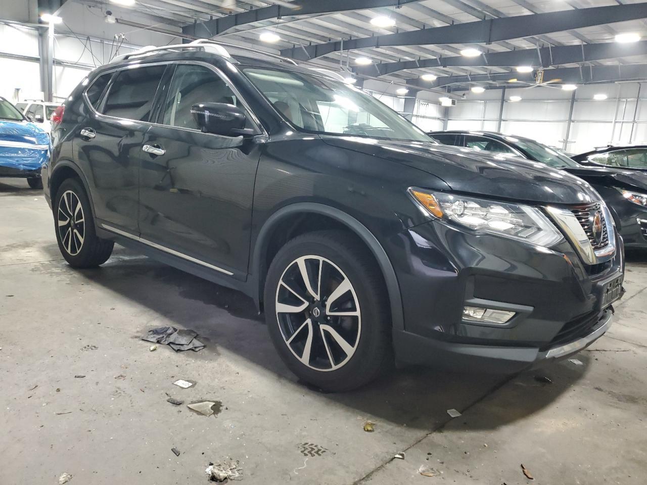 2018 NISSAN ROGUE