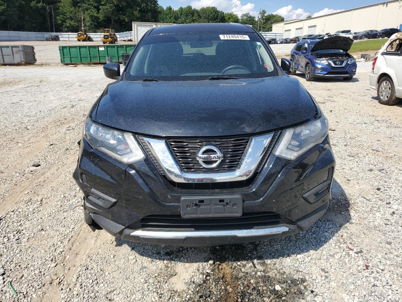 2017 NISSAN ROGUE