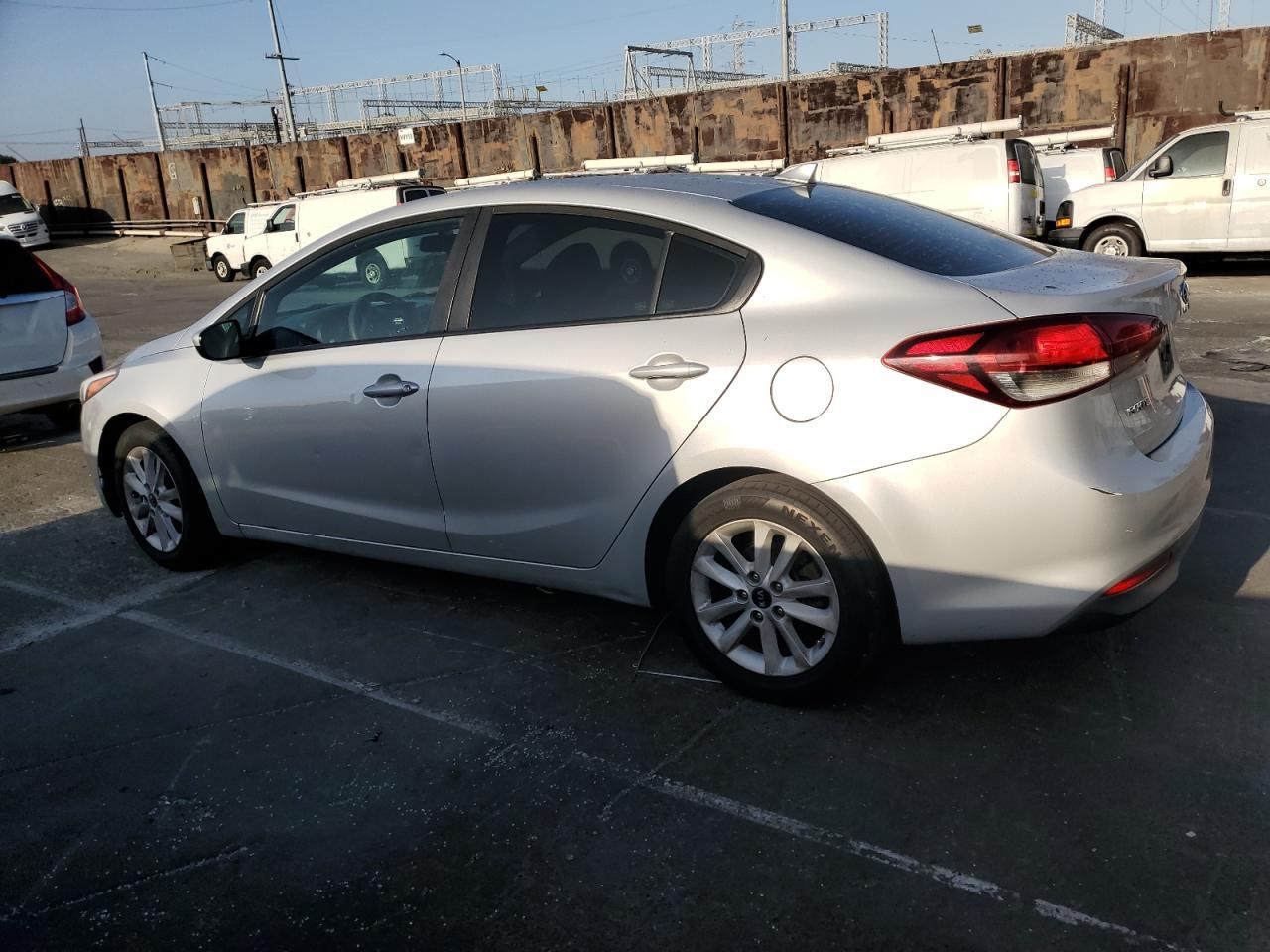 2017 KIA FORTE
