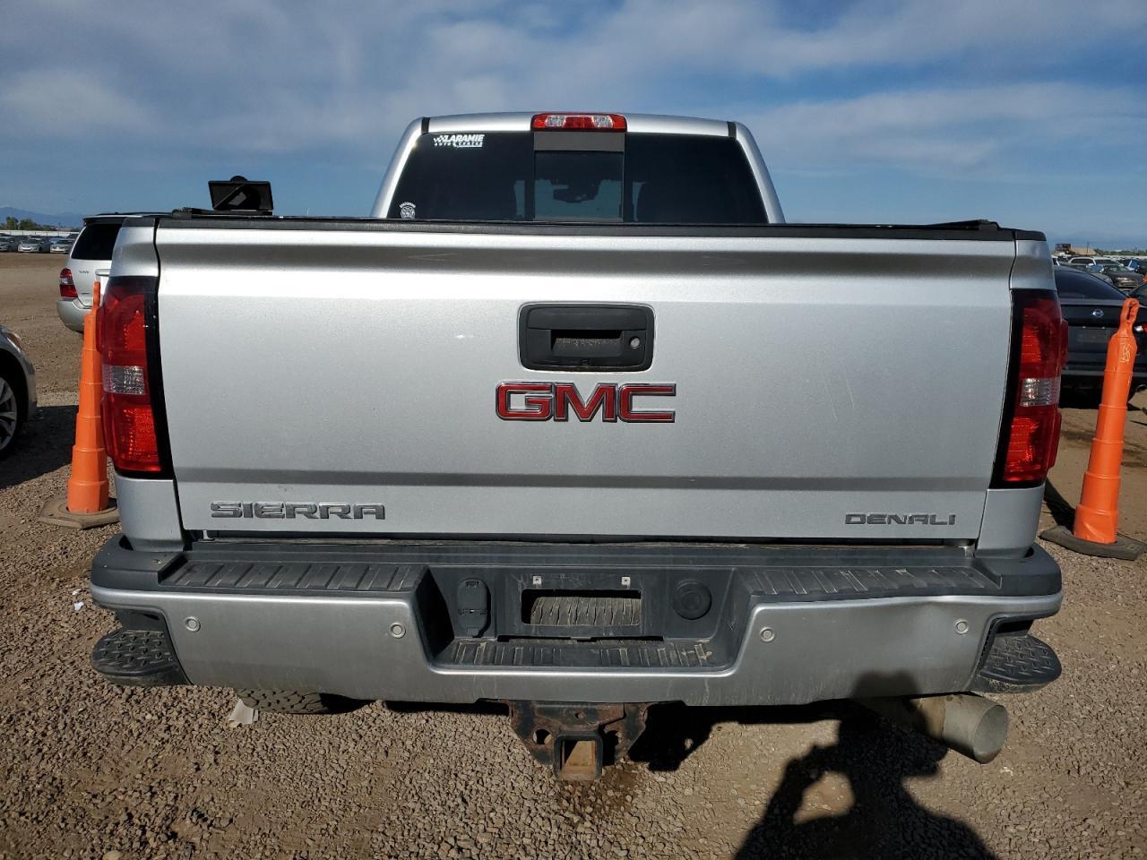 2015 GMC Sierra