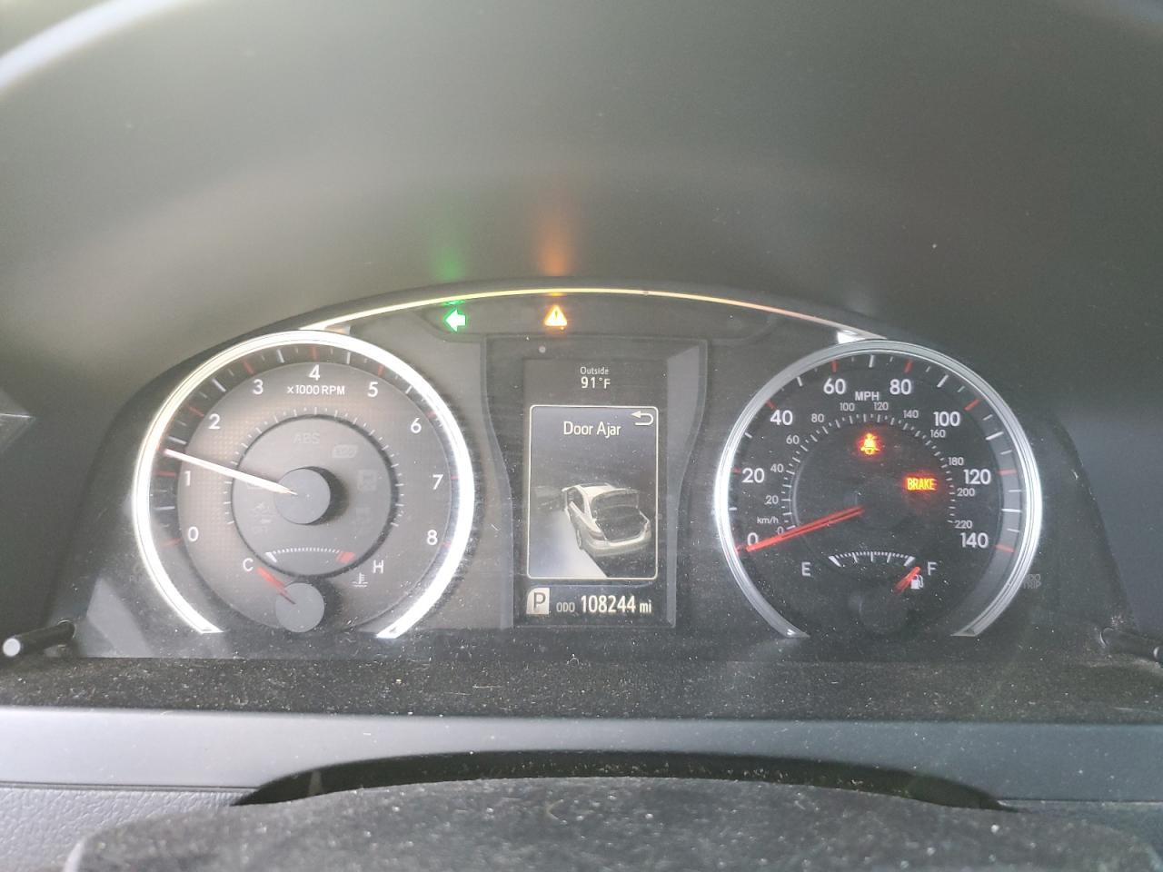 2016 TOYOTA CAMRY