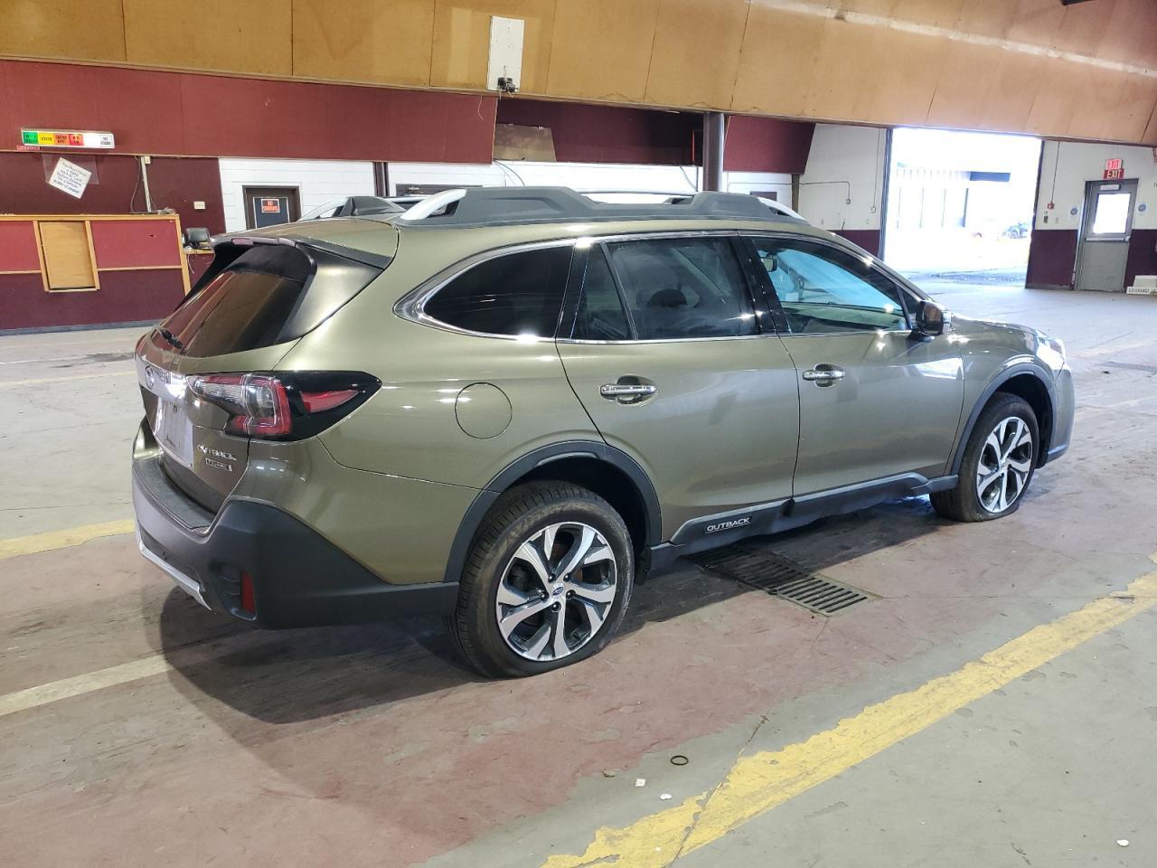 2021 SUBARU Outback