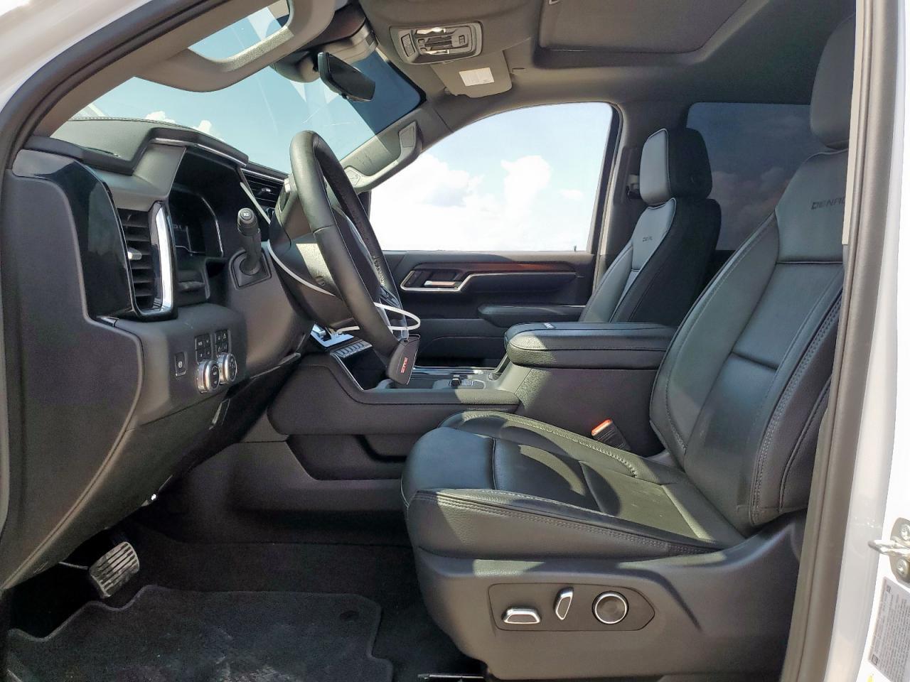 2025 GMC Sierra