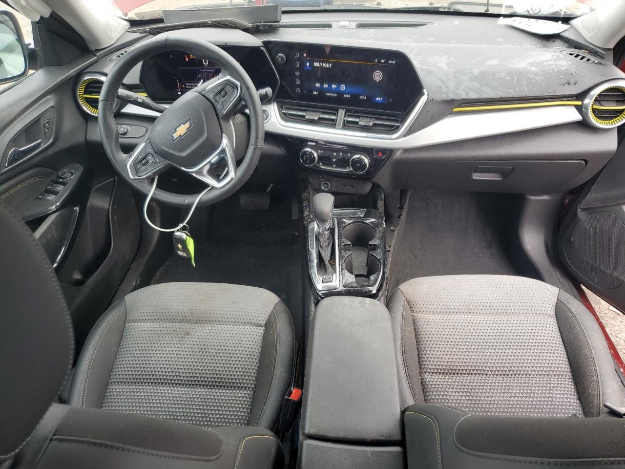 2025 CHEVROLET TRAX
