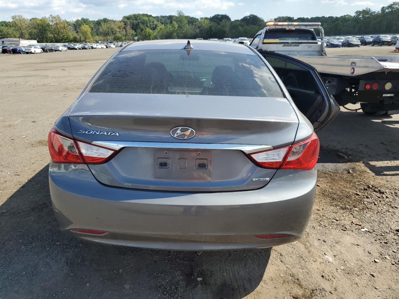 2011 HYUNDAI SONATA