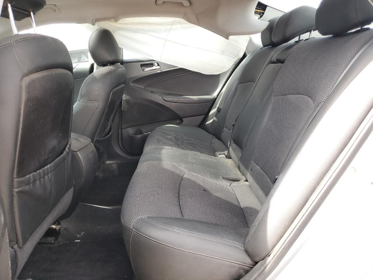 2011 HYUNDAI SONATA
