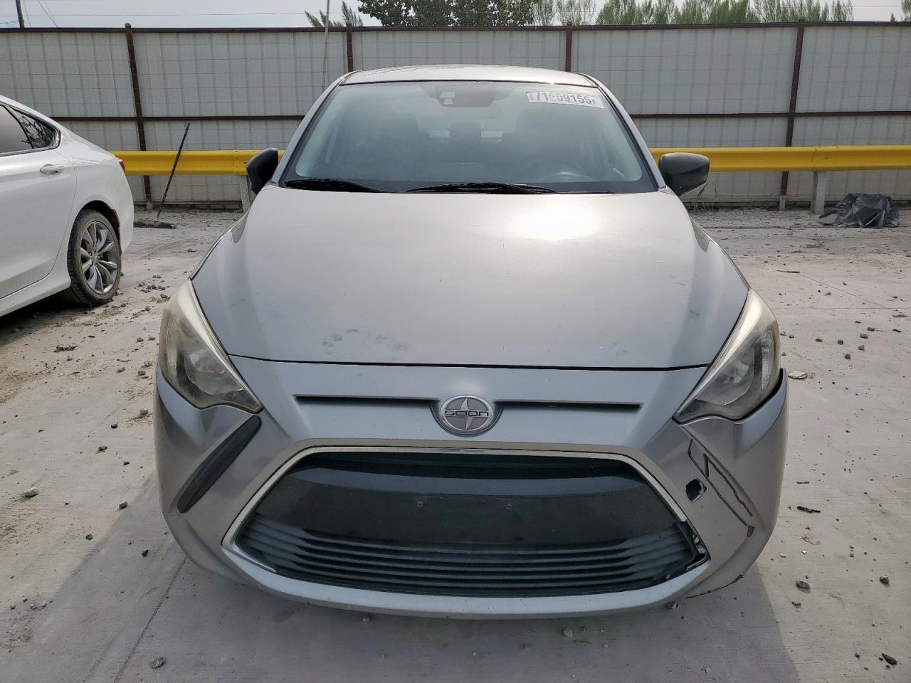 2016 TOYOTA SCION