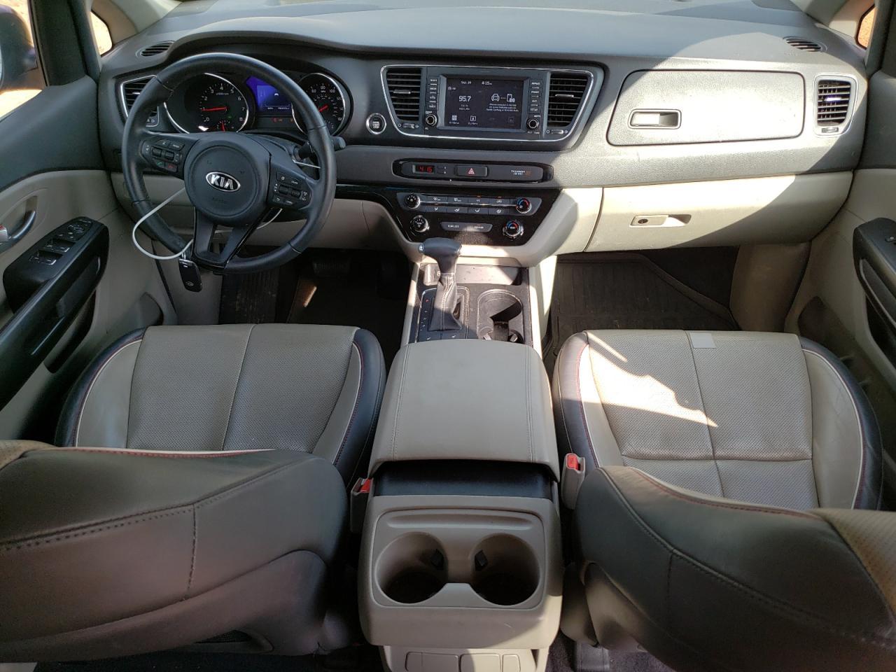 2017 KIA SEDONA