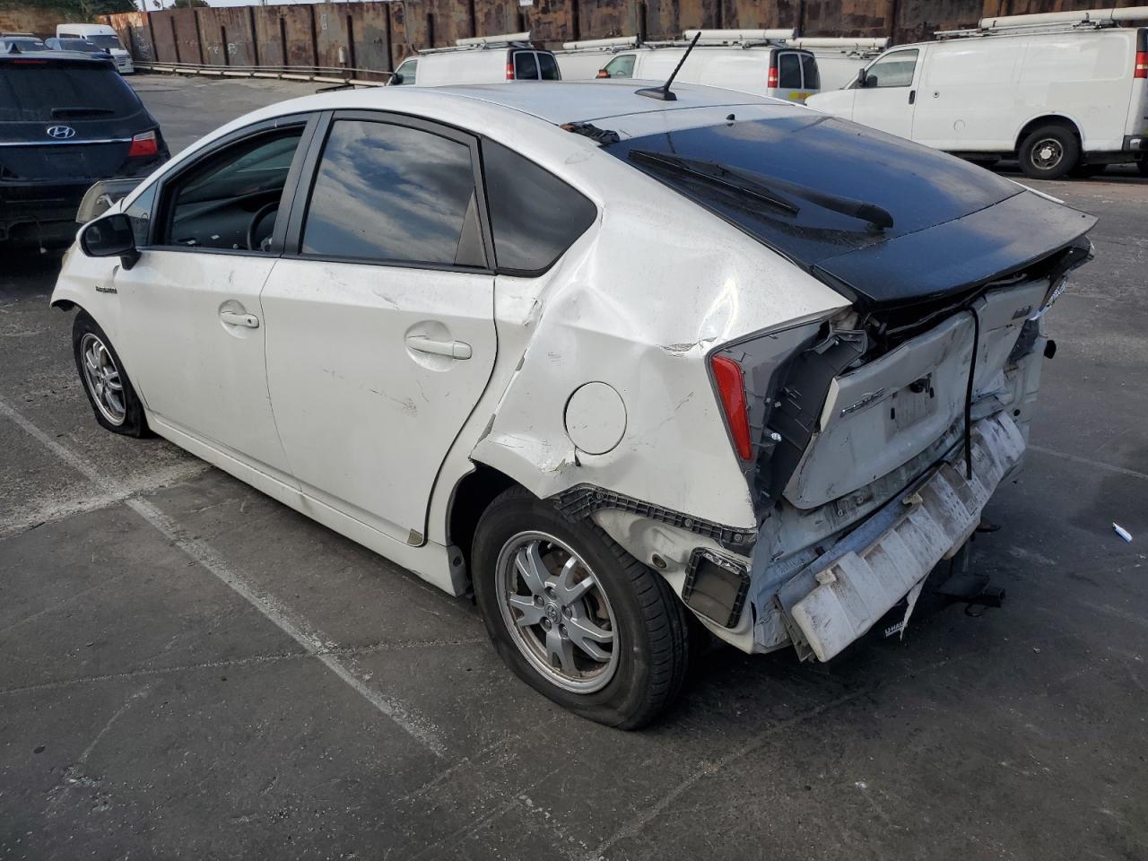 2011 TOYOTA PRIUS