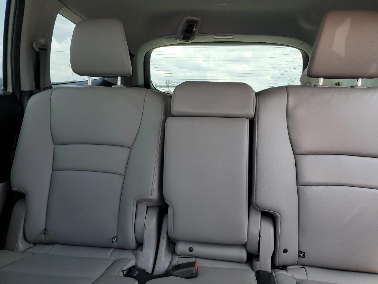 2017 HONDA PILOT