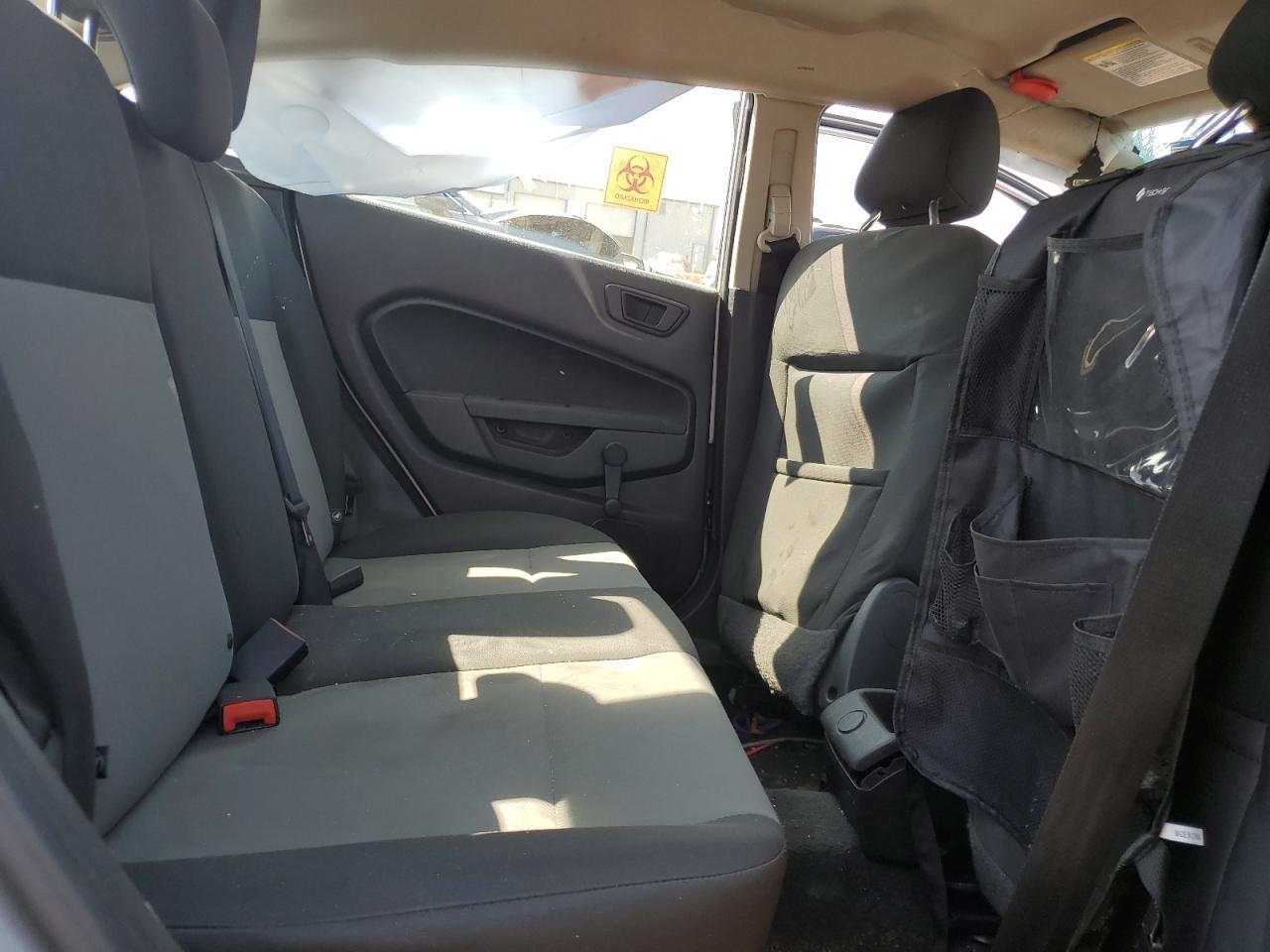 2016 FORD Fiesta