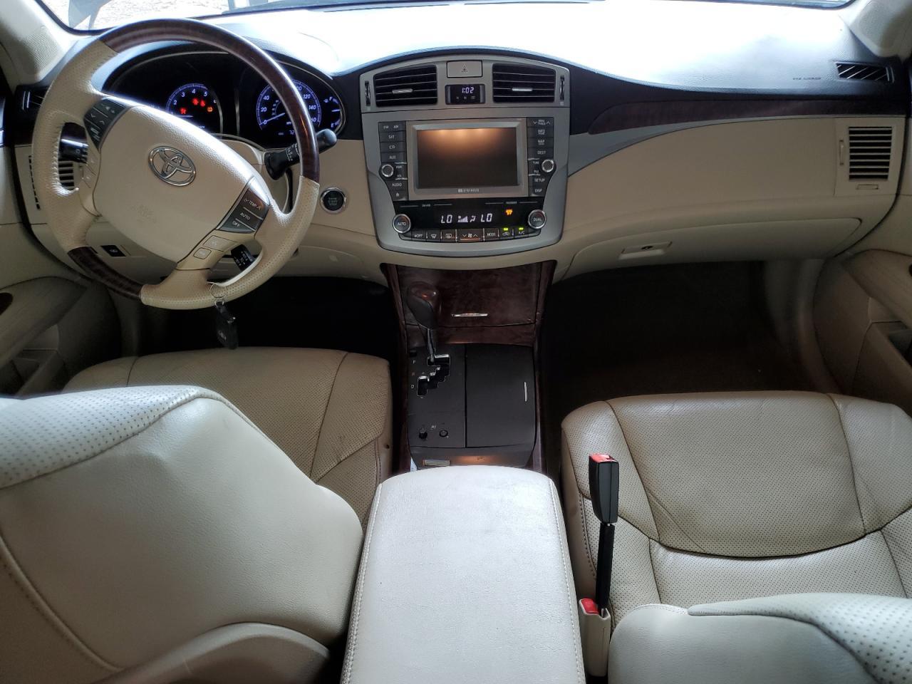2012 TOYOTA Avalon